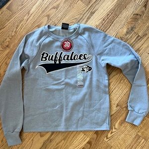 Women’s Buffaloes sweatshirt.